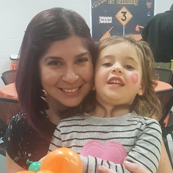 Meet your Posher, Sandie - Picture 1 of 1